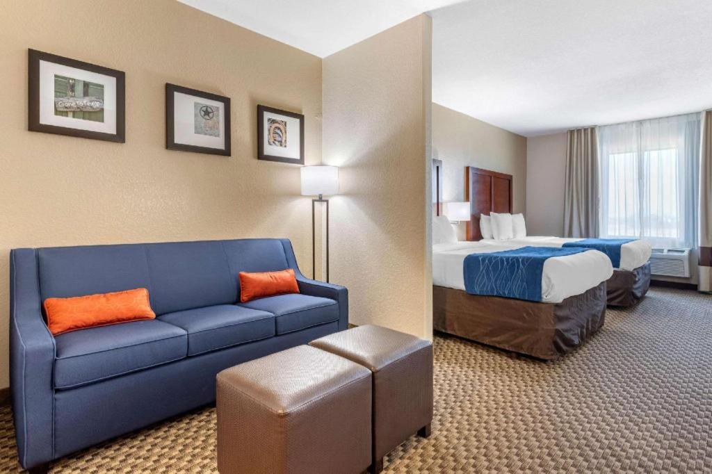 Comfort Inn & Suites Navasota Eksteriør billede